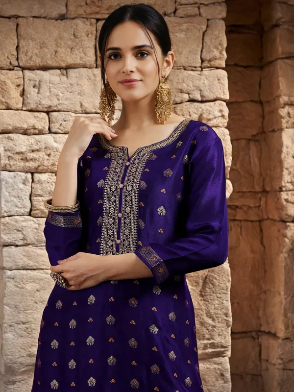 Blue_Embroidered_Straight_Kurta_Set_For_Women