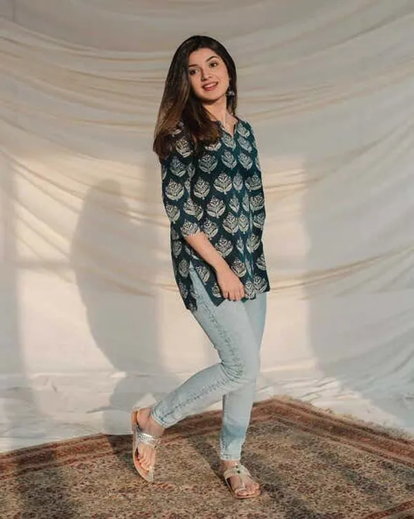Teal_Printed_Straight_Kurta_For_Women