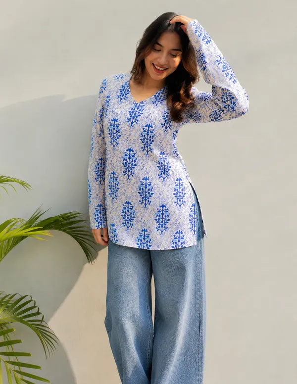 Blue_Floral_Print_Relaxed_Fit_Top_For_Women