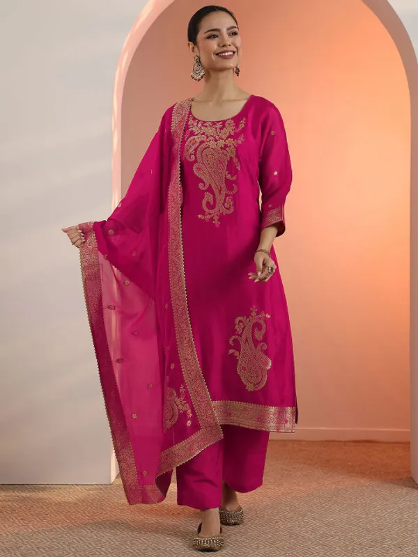 Pink_Embroidered_Kurta_Set_For_Women