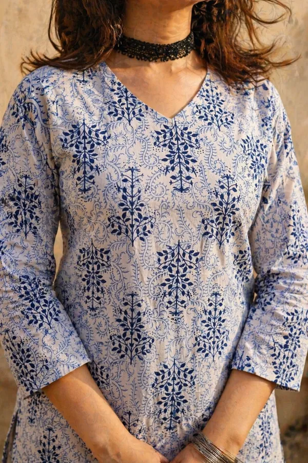 Blue_Floral_Straight_Kurta_For_Women