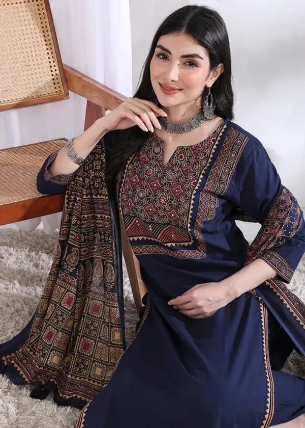 Navy_Straight_Kurta_Set_For_Women