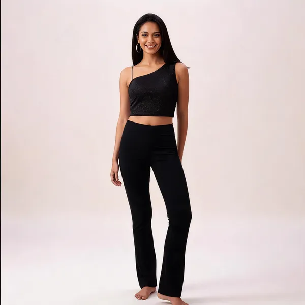 Black_Fitted_Crop_Top_And_Leggings_Set_For_Women