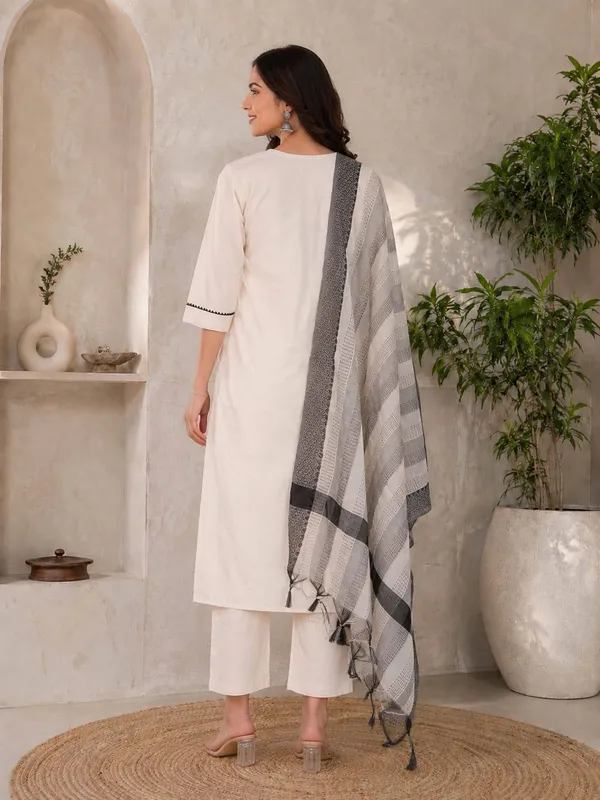 White_Embroidered_Kurta_Set_For_Women