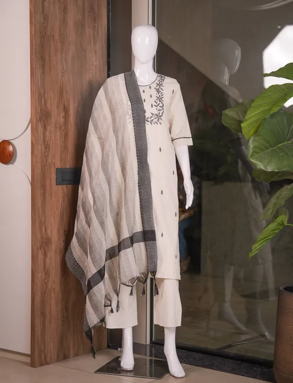 White_Embroidered_Kurta_Set_For_Women