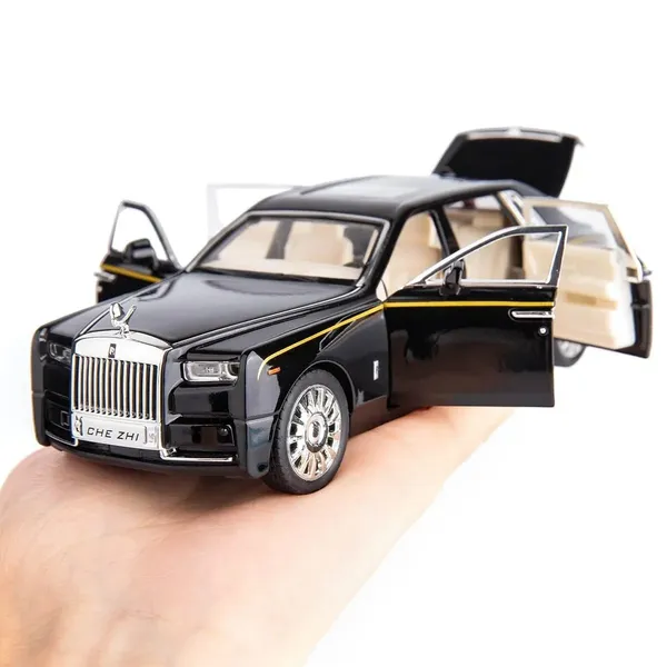 Black_Luxury_Sedan_Model_Toy