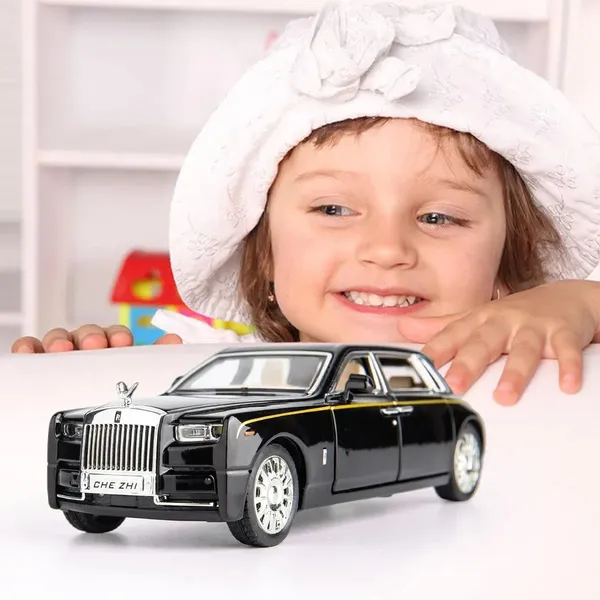 Black_Luxury_Sedan_Model_Toy