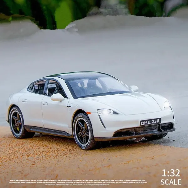 1:32_Taycan_Model_Car