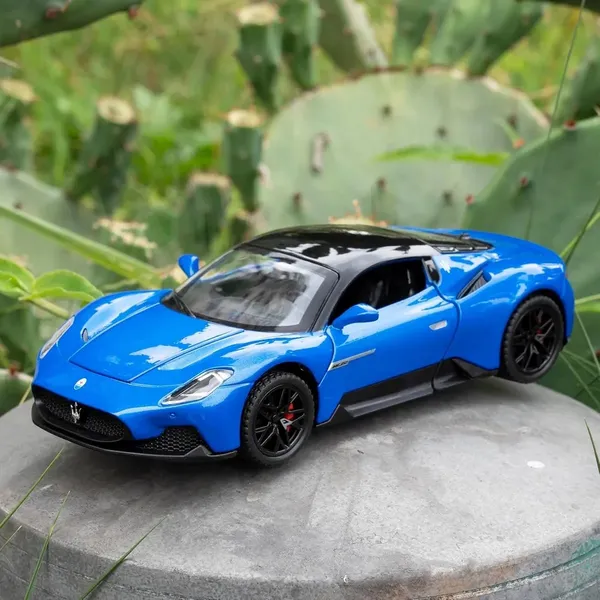 Blue_Maserati_Mc20_Toy_Car