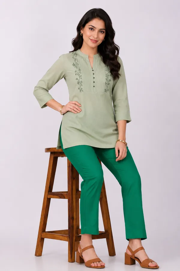 Green_Straight_Fit_Trousers_for_Women