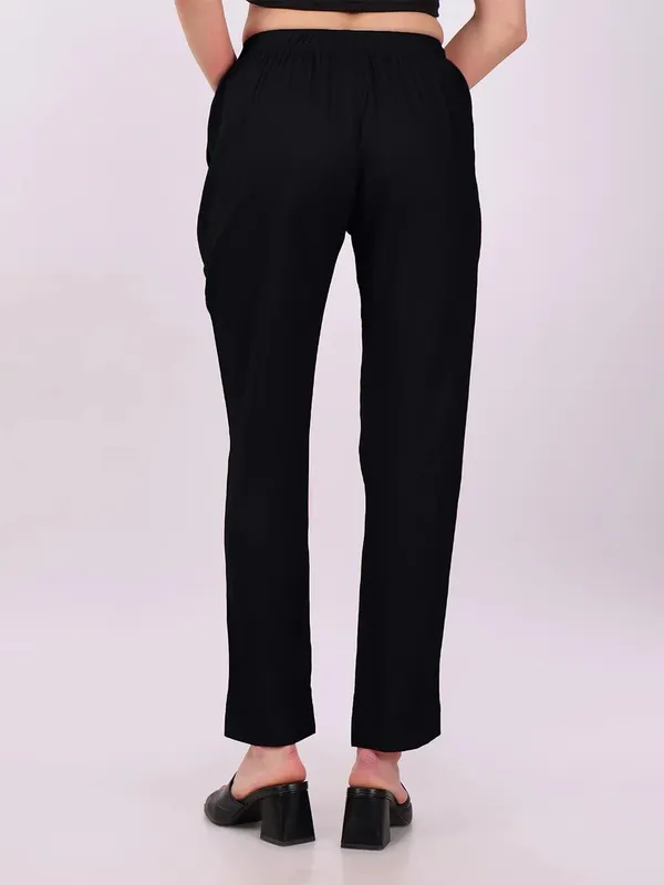 Black_Straight_Fit_Trousers_for_Women