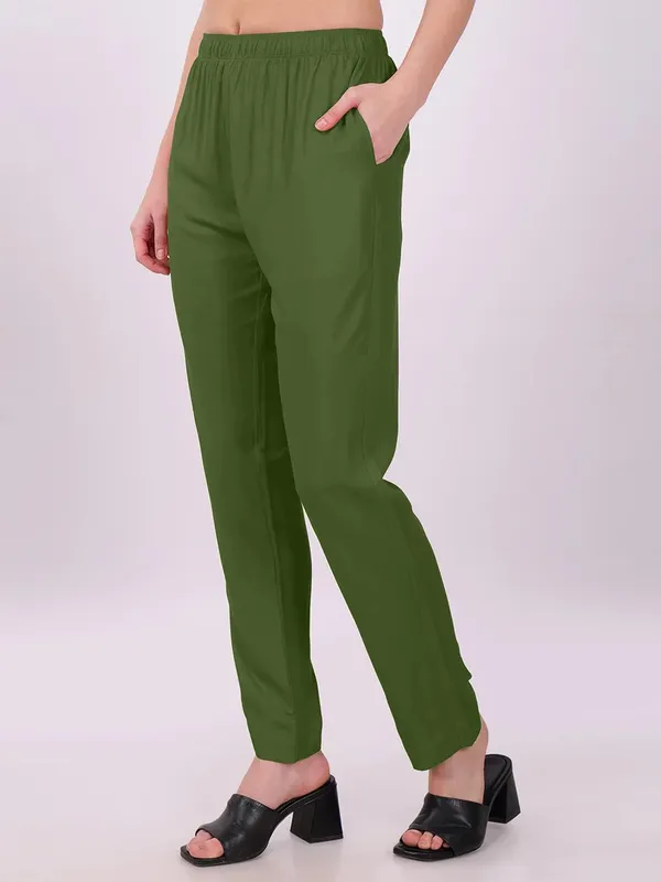 Green_Straight_Fit_Pants_for_Women