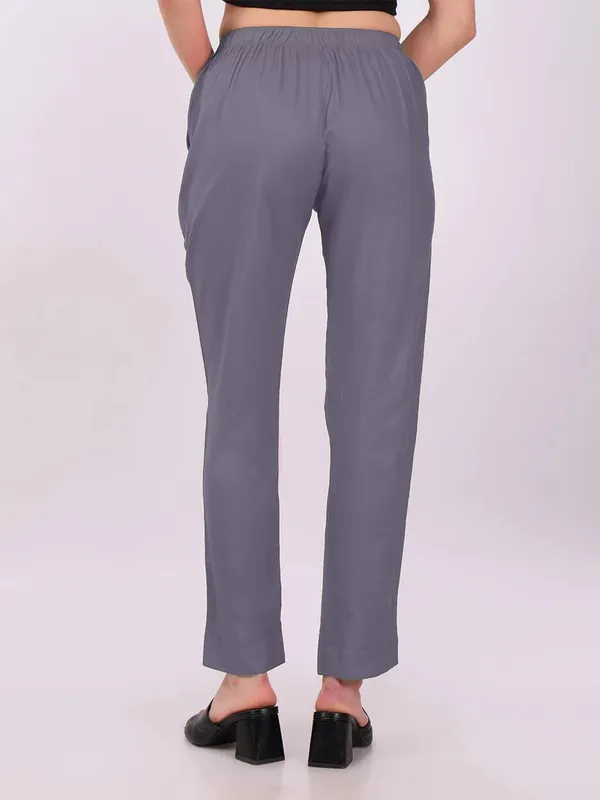 Grey_Solid_Straight_Fit_Pants_for_Women
