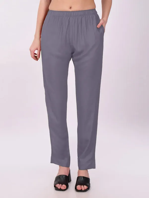 Grey_Solid_Straight_Fit_Pants_for_Women