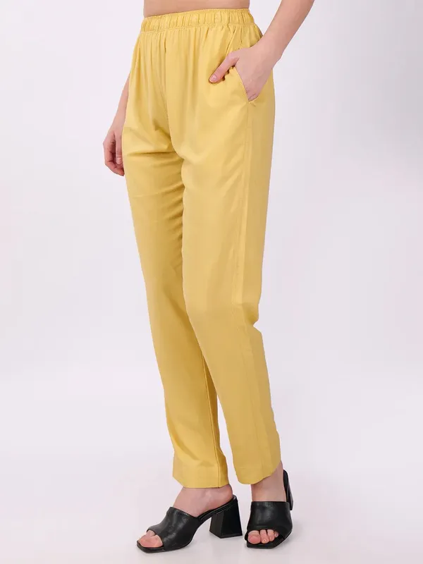 Yellow_Straight_Fit_Trousers_for_Women