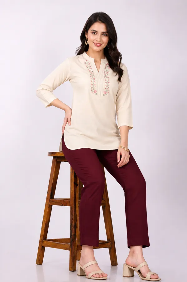 Burgundy_Straight_Fit_Pants_for_Women