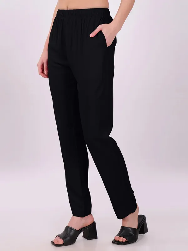 Black_Straight_Fit_Trousers_for_Women