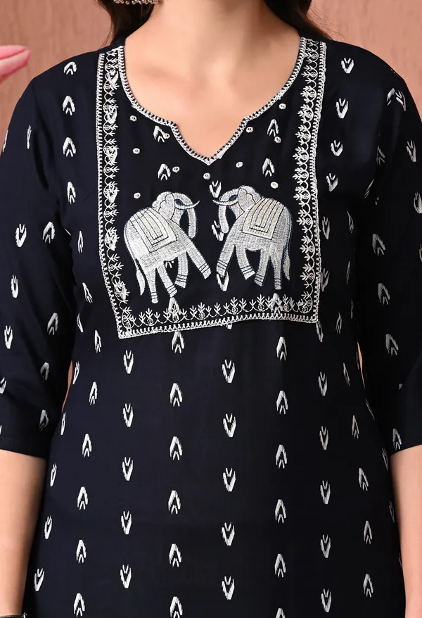 Black_Rayon_Straight_Printed_Kurta_For_Women
