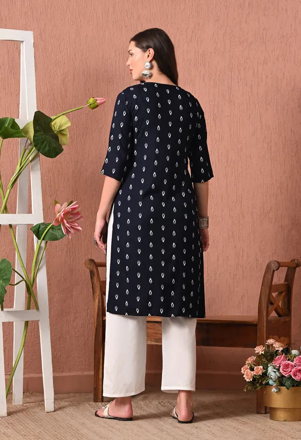 Black_Rayon_Straight_Printed_Kurta_For_Women