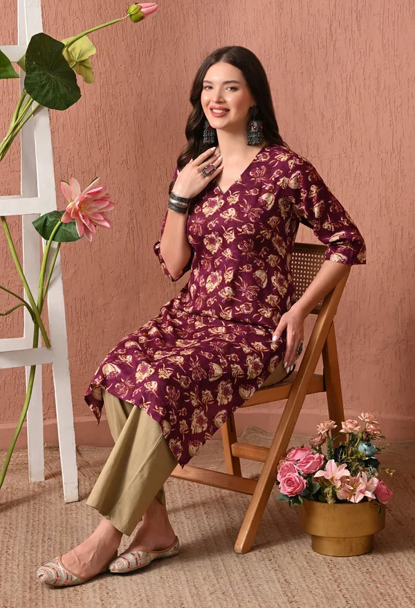 Maroon_Rayon_Straight_Floral_Print_Kurta_For_Women