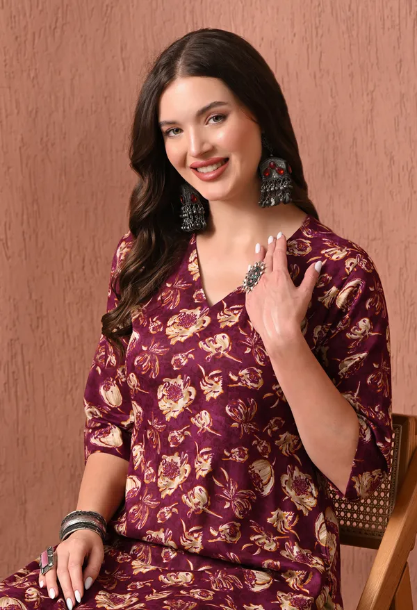 Maroon_Rayon_Straight_Floral_Print_Kurta_For_Women
