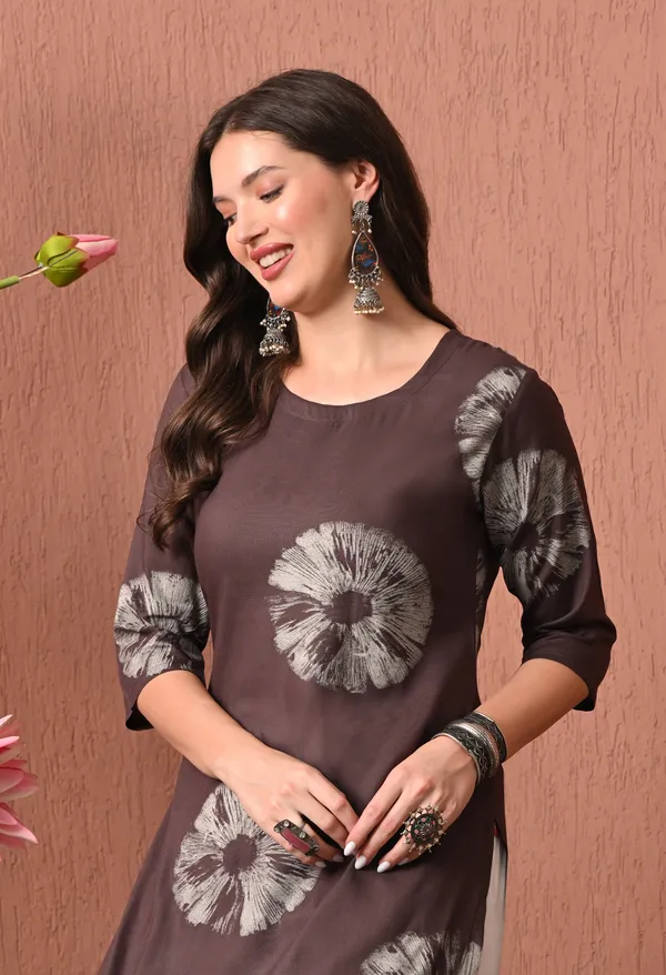 Brown_Rayon_Straight_Floral_Print_Kurta_For_Women