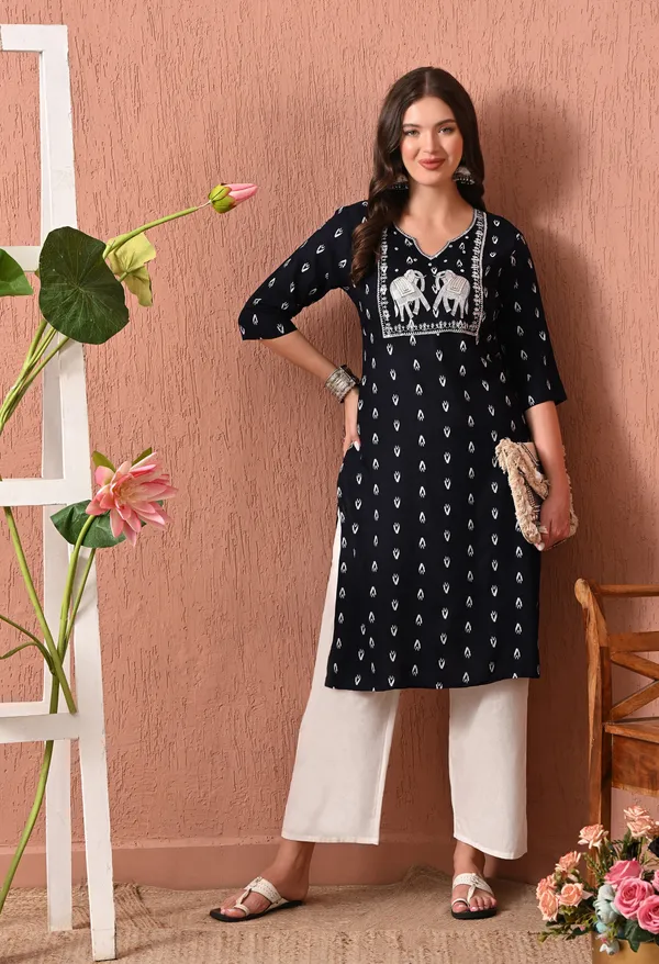Black_Rayon_Straight_Printed_Kurta_For_Women