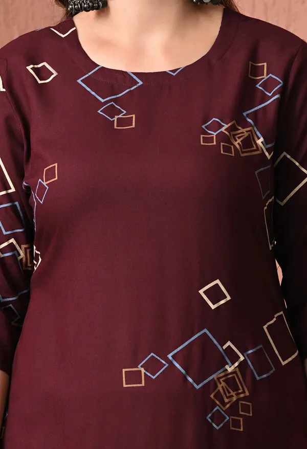 Maroon_Rayon_Straight_Geometric_Print_Kurta_For_Women