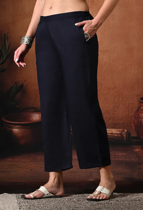 Black_Rayon_Wide_Leg_Ankle-Length_Pant_For_Women