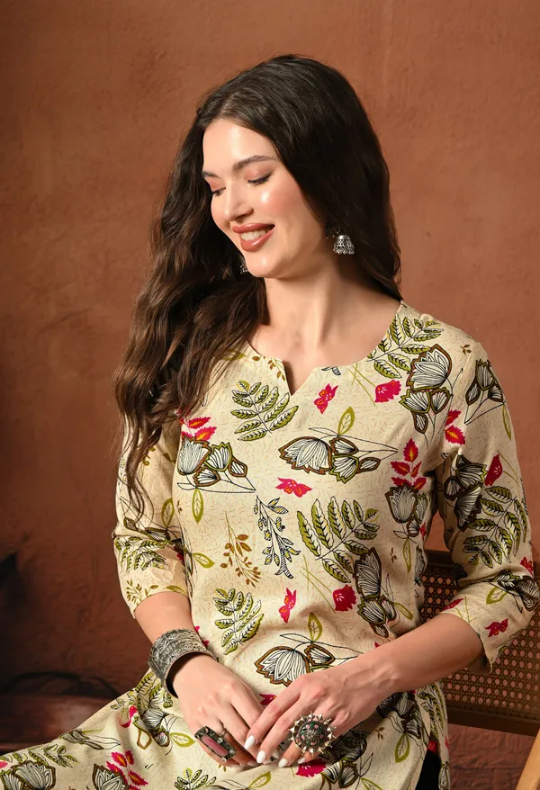 Cream_Rayon_Straight_Floral_Print_Kurta_For_Women