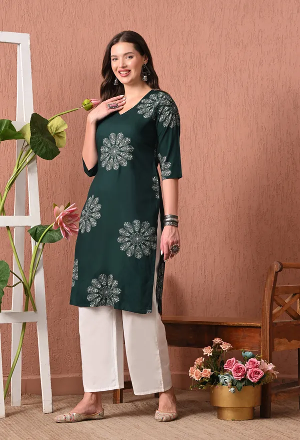 Dark_Green_Rayon_Straight_Floral_Print_Kurta_For_Women