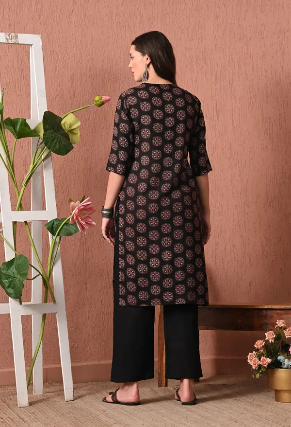 Black_Rayon_Straight_Floral_Print_Kurta_For_Women
