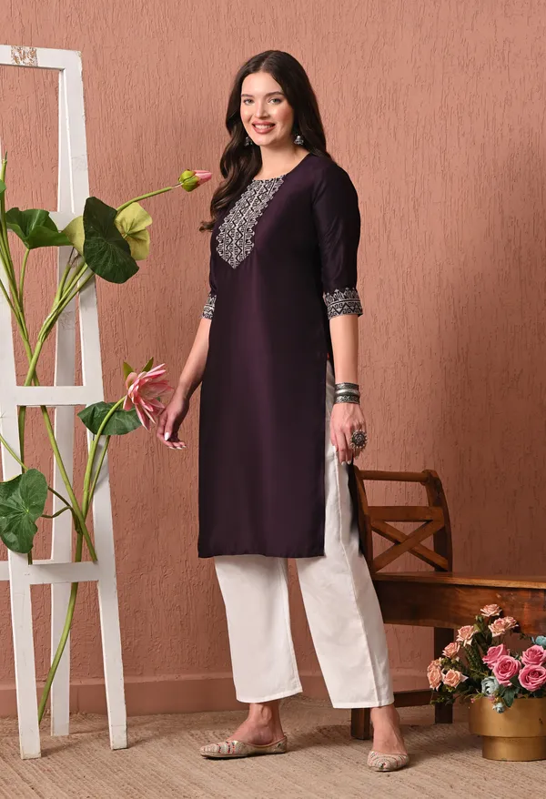 Chocolate_Brown_White_Rayon_Straight_Geometric_Print_Kurta_For_Women