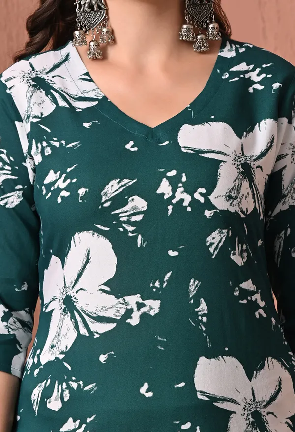 Dark_Green_Rayon_Straight_Floral_Print_Kurta_For_Women