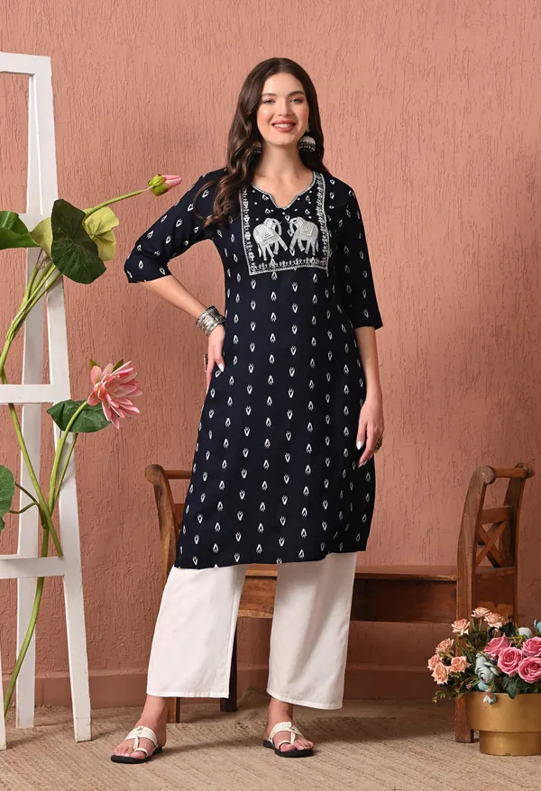 Black_Rayon_Straight_Printed_Kurta_For_Women