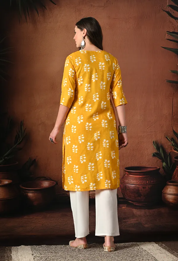 Yellow_Rayon_Straight_Printed_Kurta_For_Women
