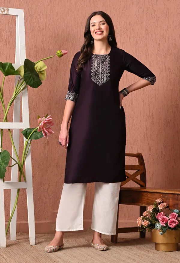 Chocolate_Brown_White_Rayon_Straight_Geometric_Print_Kurta_For_Women