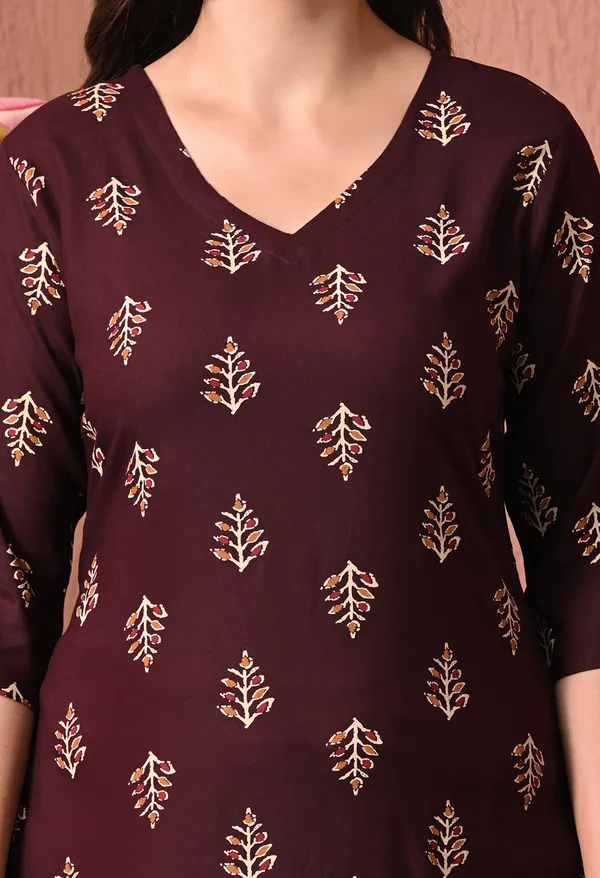 Maroon_Rayon_Straight_Printed_Kurta_For_Women