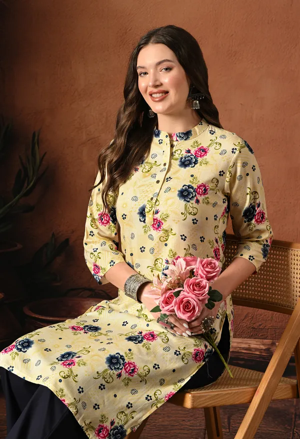 Yellow_Rayon_Straight_Floral_Print_Kurta_For_Women
