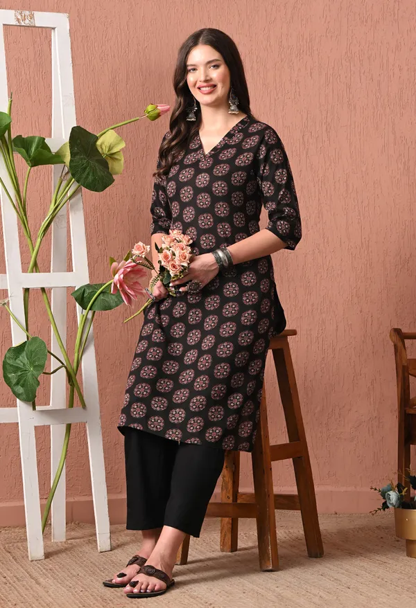 Black_Rayon_Straight_Floral_Print_Kurta_For_Women