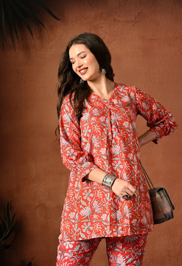 Red_Rayon_Straight_Floral_Print_Kurta_Pant_Set_For_Women