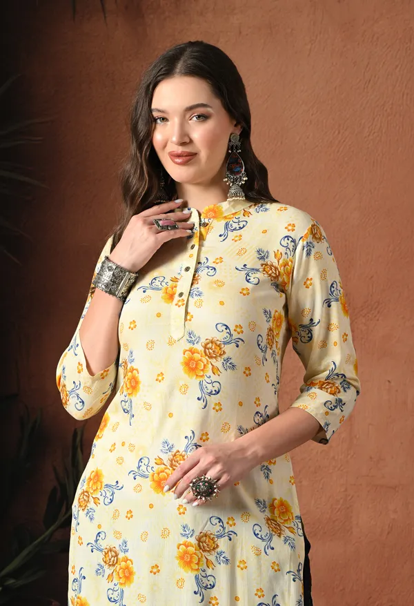 Cream_Rayon_Straight_Floral_Print_Kurta_For_Women