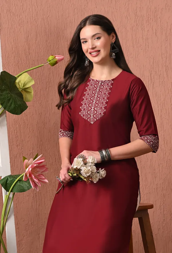Maroon_Rayon_Straight_Embroidered_Kurta_For_Women