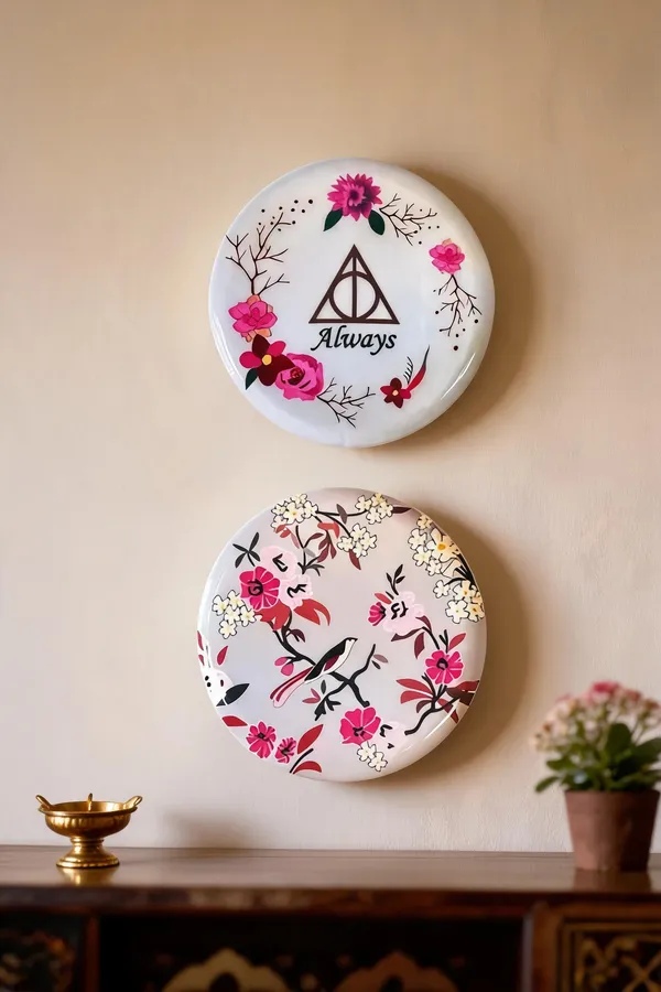 Metal_Decorative_White_Wall_Decor_Plate_Set_Of_2