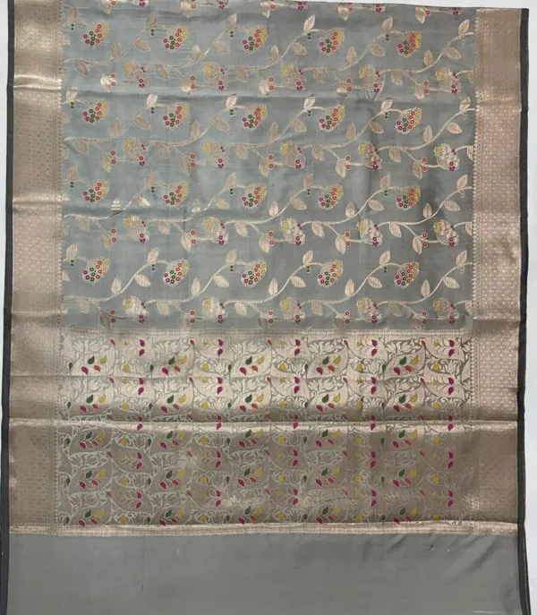 Grey_Silk_Floral_Woven_Saree_For_Women