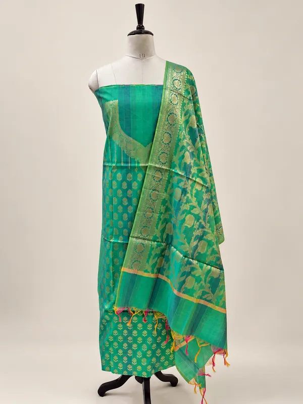 Green_Printed_Straight_Kurta_Set_For_Women