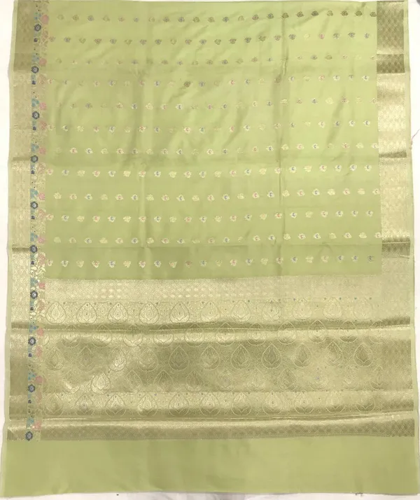 Green_Silk_Woven_Saree_For_Women