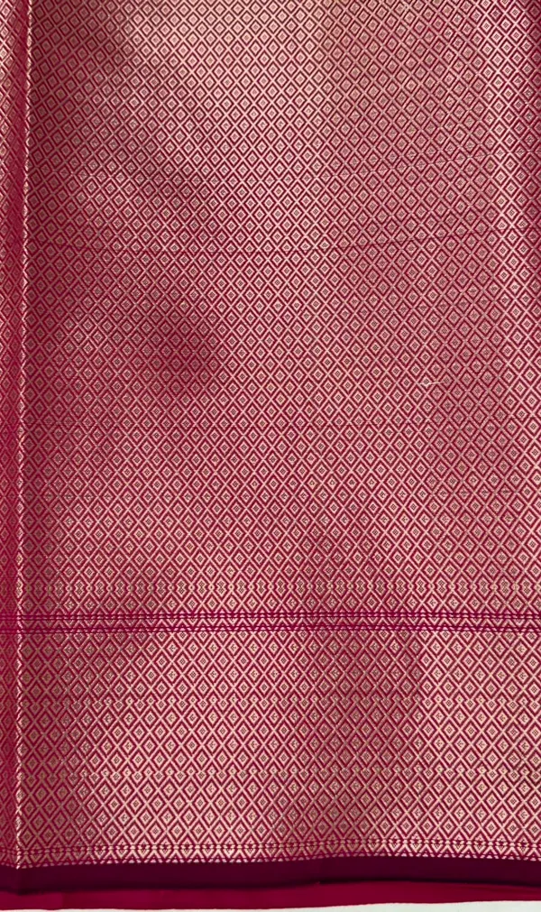 Magenta_Silk_Brocade_Saree_For_Women