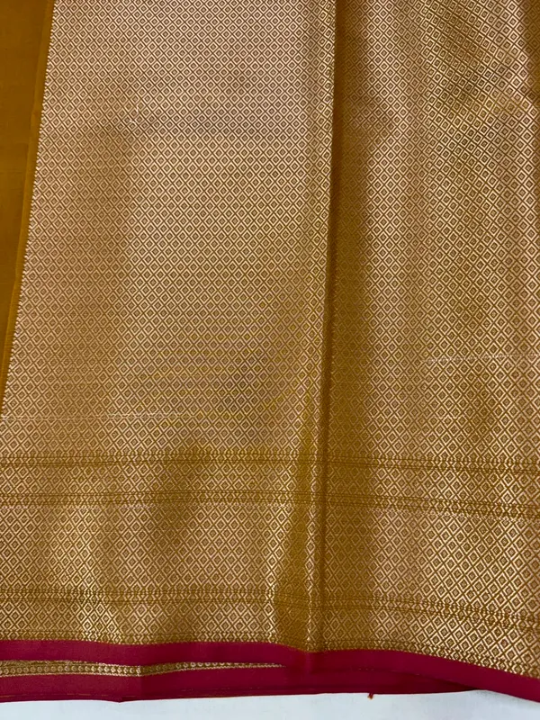 Mustard_Silk_Zari_Saree_For_Women