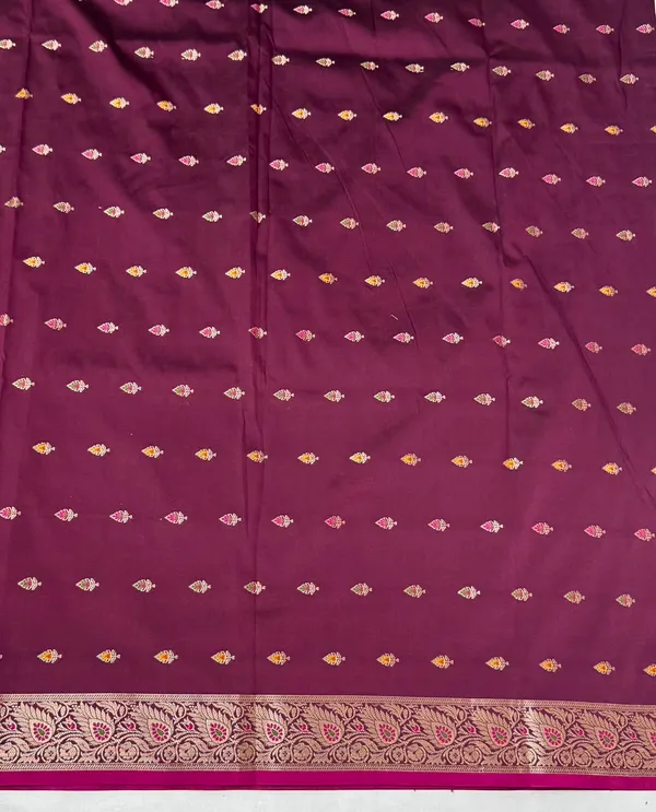 Maroon_Traditional_Woven_Saree_For_Women